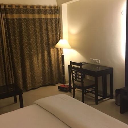 Shiva Oasis Resort نيرمرانا المظهر الخارجي الصورة