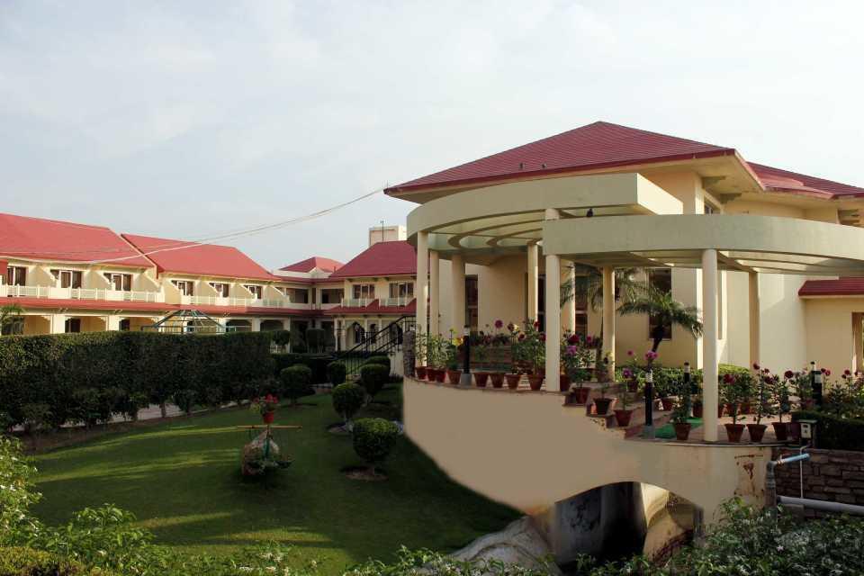 Shiva Oasis Resort نيرمرانا المظهر الخارجي الصورة
